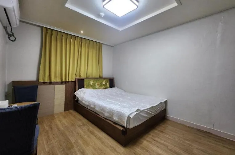 Jeju Bnb Hotel 0*,